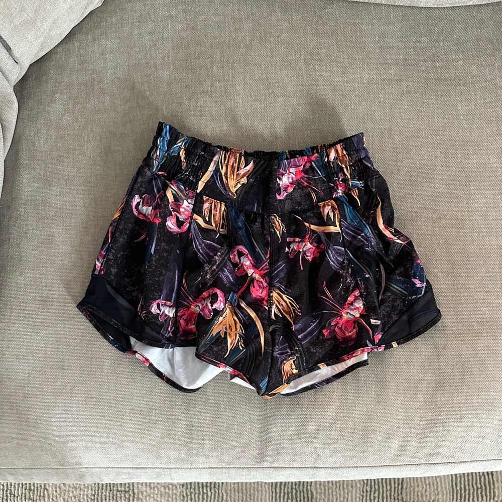 Lululemon Hotty Hot High Rise 2.5